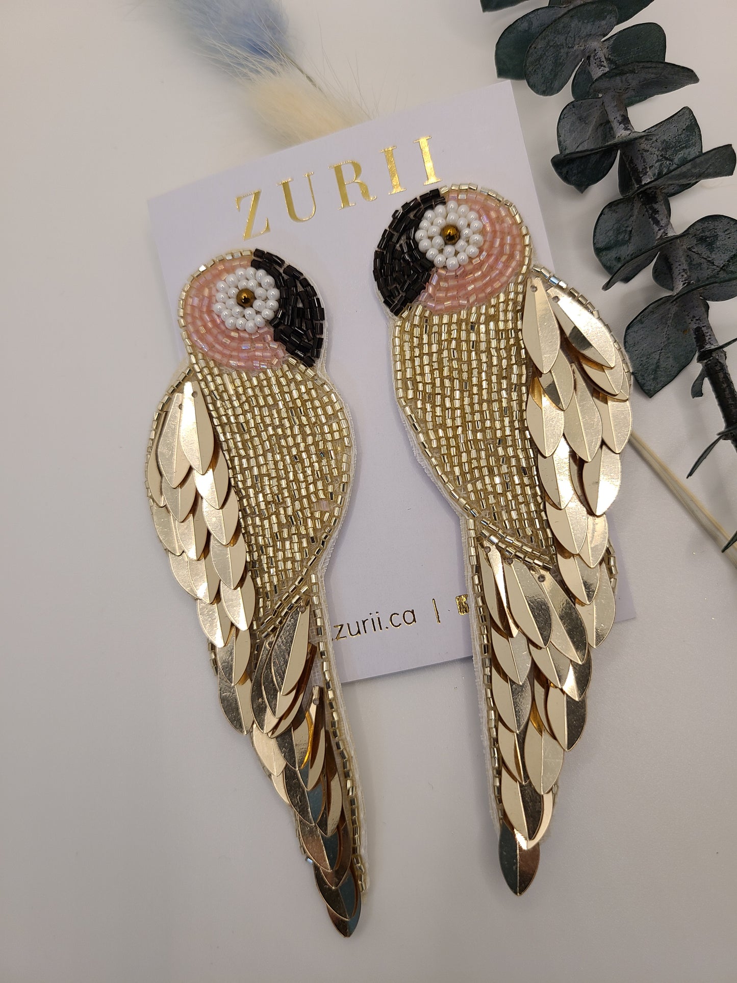 Macaw in Gold