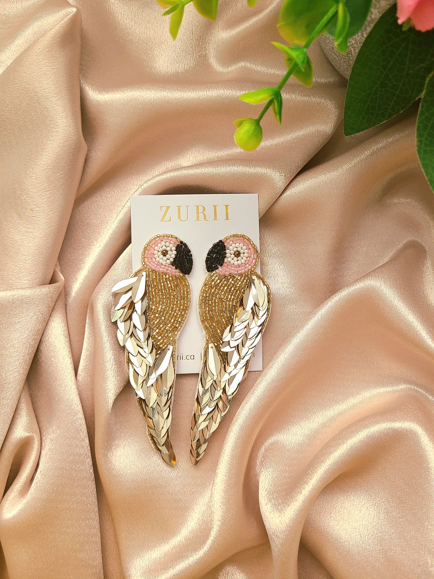 Macaw in Gold