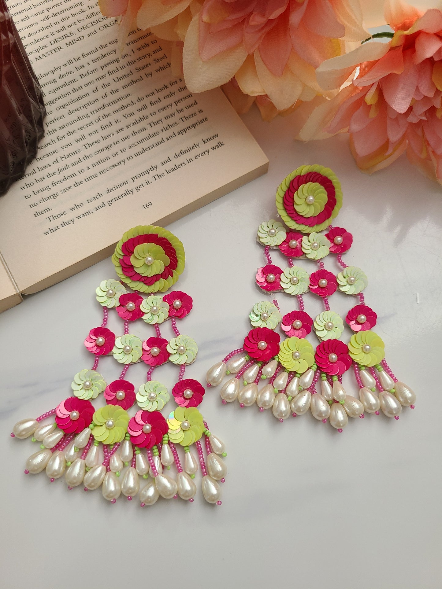 Gulzar in Dark pink