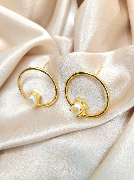 Keziah Earrings Gold and Pearl