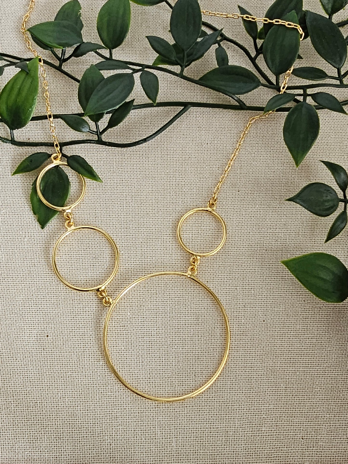 Circle necklace