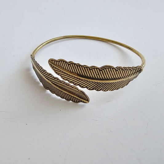 Leaf bracelet