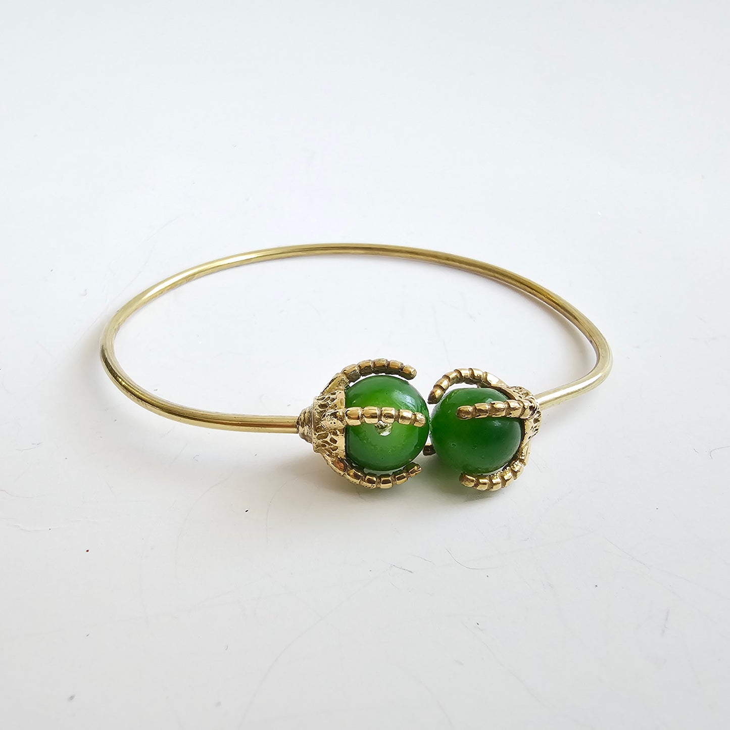 Bracelet with green stone