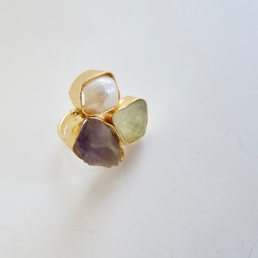 3 Gemstone ring