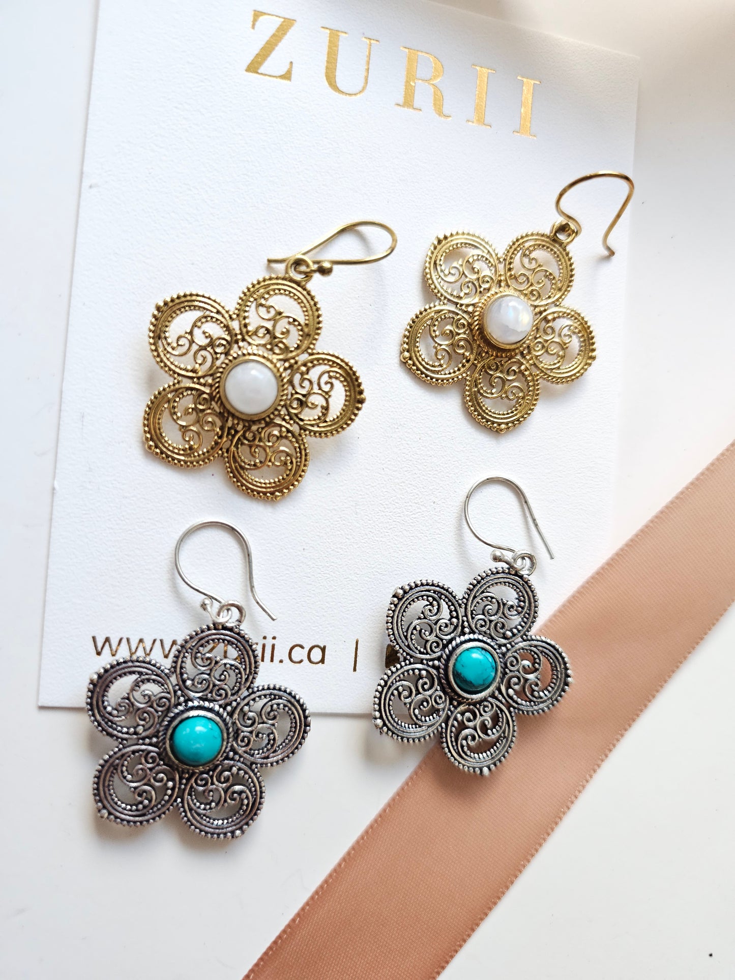 Flower Earrings- gold